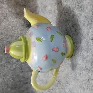 Oneida Tea Pot  EUC